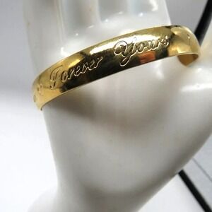 Avon Gold Tone Romance Eternity Destiny Forever Yours Hearts‎ Bangle Bracelet